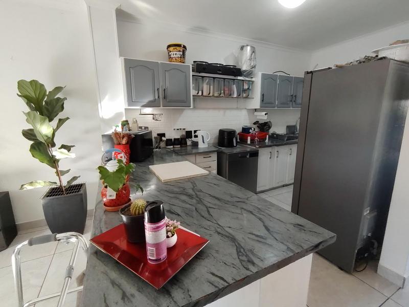 3 Bedroom Property for Sale in Somerset West Western Cape